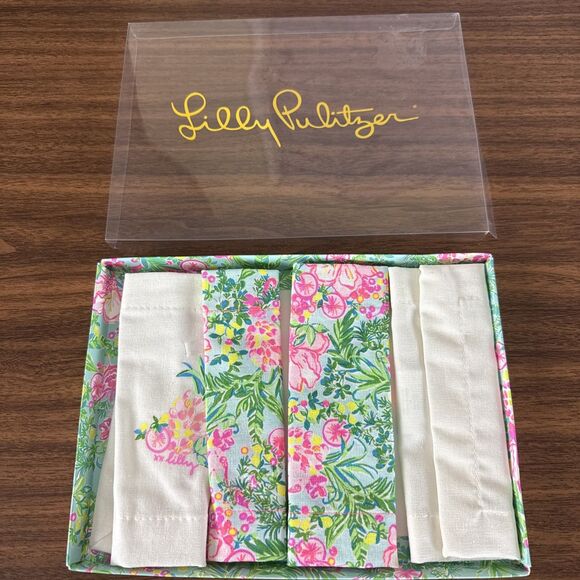 Lilly Pulitzer Printed 4 Piece Cocktail Napkin Set Pineapple Flamingo Floral - Picture 1 of 10